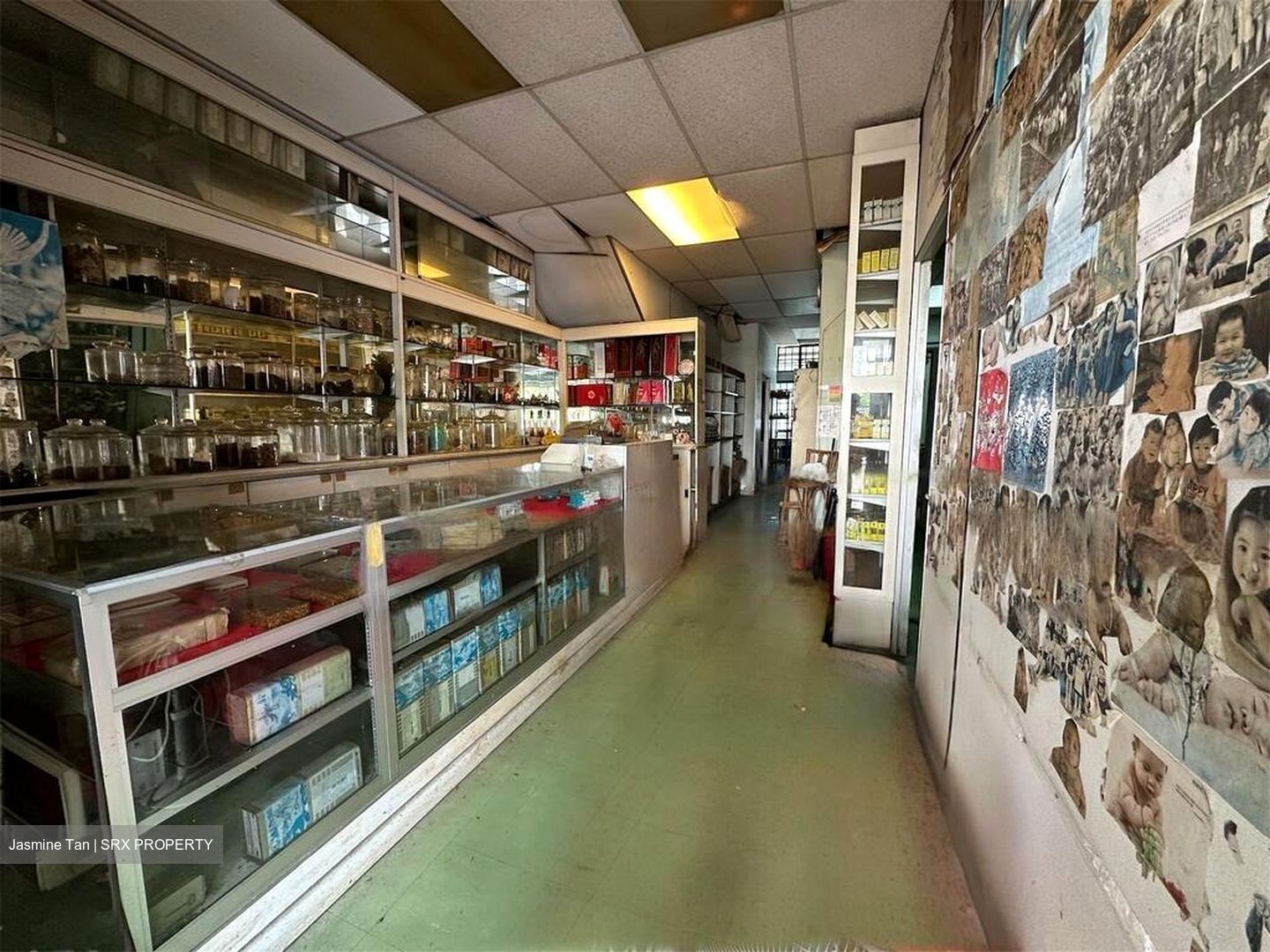 Jurong East Street 21 (D22), Shop House #453454211